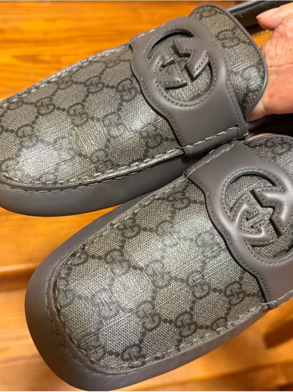 Gucci Men's Gray GG Monogram Leather Driving Loafers - Picture 2 of 7